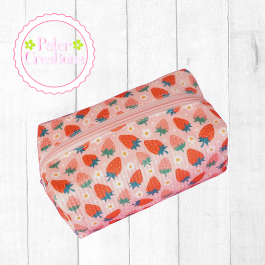 Strawberry Fields Quilted Bag