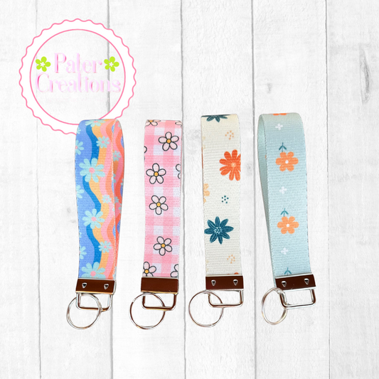 "Daisy Days" Keychain Wristlet